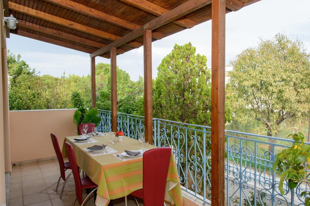 Athenian Spiti Vila Loútsa Exterior foto